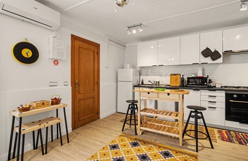 Sintra Apartment | Apartment in Sintra, Garden, Wi-Fi and Air Conditioning