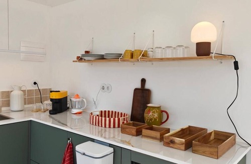 Melides Apartment | Apartment 'Loft Vale De Mouro' with Mountain View, Wi-Fi and Air Conditioning