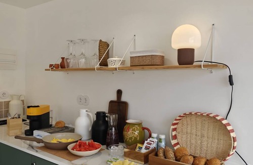 Melides Apartment | Apartment 'Loft Vale De Mouro' with Mountain View, Wi-Fi and Air Conditioning