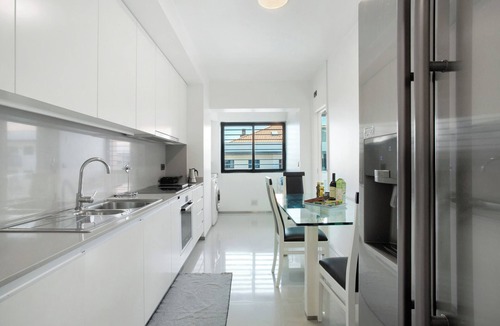 Santo Antonio Apartment | Apartment 'Macedo' with Sea View, Balcony and Wi-Fi