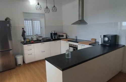 Porto Santo Villa | Apartment 'Moradia Girassol Porto Santo' with Mountain View, Private Pool and Wi-Fi