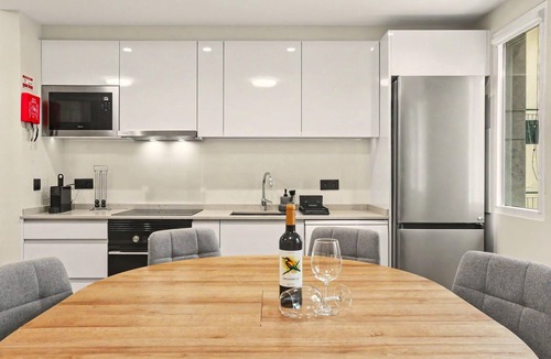 Camara de Lobos Apartment | Apartment 'Ninho Ilhéu' with Mountain View and Wi-Fi