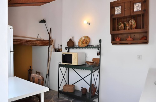 Barrancos Apartment | Apartment 'O Quintal - Barrancos' with Private Terrace and Wi-Fi