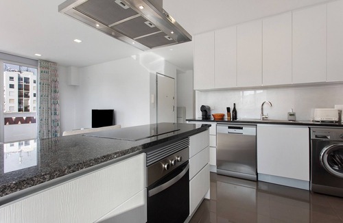 Sao Martinho do Porto Apartment | Apartment 'Casa Dos Terraços Penthouse' with Balcony, Wi-Fi and Air Conditioning