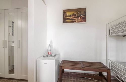 Corte do Pinto Apartment | Apartment 'Quarto 1' with Wi-Fi and Air Conditioning