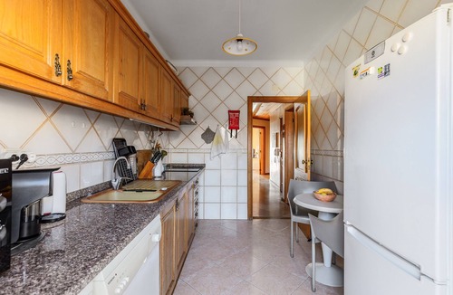 Setubal Apartment | Apartment 'Setúbal Dreams' with Sea View, Private Garden and Wi-Fi