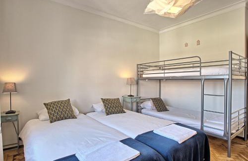 Alfama Apartment | Apartment Studio für 17 Personen und 1 Kind in Lissabon by Interhome
