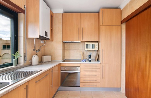 Salgados Apartment | Apartment 'Sunrise Village' 5 min to the Beach with Balcony