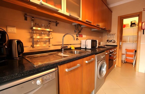 Vila Nova De Cacela Apartment | Apartment 'Villa Sal, Sol, Sul' with Private Terrace, Wi-Fi and Air Conditioning