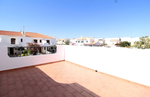 Altura Apartment | Apartment 'Villa Praia' with Shared Terrace, Wi-Fi and Air Conditioning