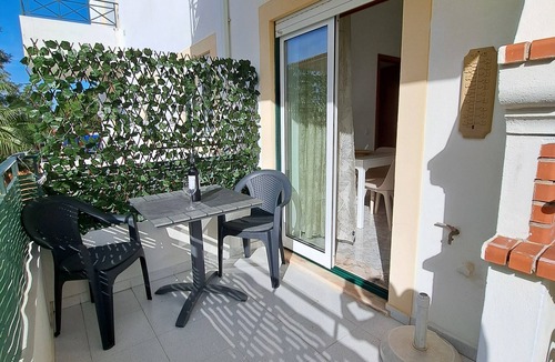 Vale de Carro Apartment | Apartment w/air conditioning, pool, BBQ, 800m from beach, Albufeira