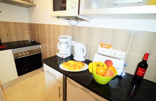 Vale de Centianes Apartment | Apartment With Sea Views, near Beach, Carvoeiro Algarve