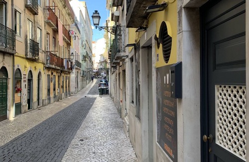Encarnacao Apartment | Apartment with a private terrace in Bairro Alto