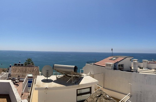 Peneco Beach Apartment | Apartment with a view of the sea, a 2-minute walk from the beach