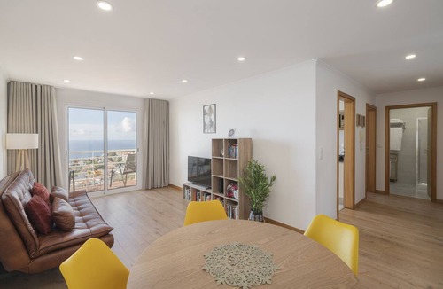 Canico Apartment | Apartment with balcony and sea view - Garajau VI