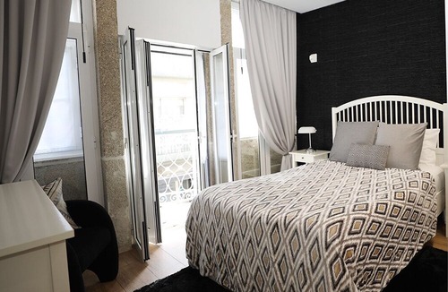 Bonfim Apartment | Apartment with balcony, fully equipped. Free Wifi