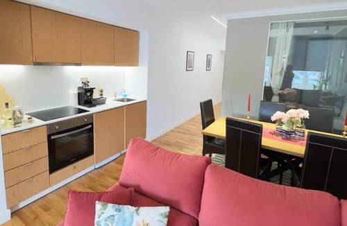 Lordelo do Ouro e Massarelos Apartment | Apartment with Douro river and sunset