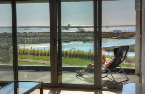 Fuseta Apartment | Apartment With Fantastic View On The Sea - Infinity Pool/Sleeps 4