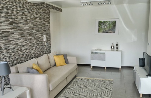 Capelas Apartment | Apartment with private garden and large view of the sea and mountains.
