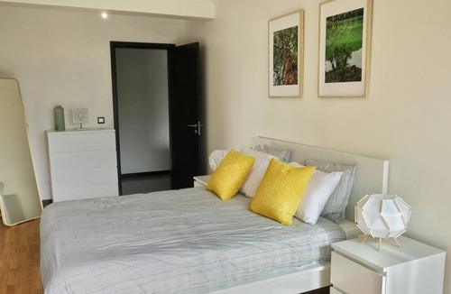 Capelas Apartment | Apartment with private garden and large view of the sea and mountains.