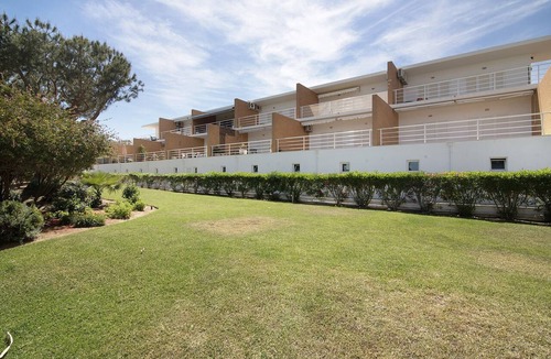 Sesmarias Apartment | Apartment 'Yara Beach Apartments with Terrace' with Shared Pool, Wi-Fi and Air Conditioning