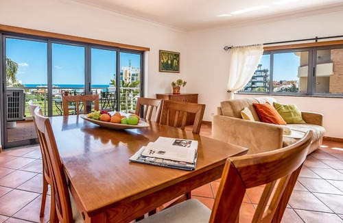 Ameijeira Apartment | Apt. Cecelia, with pool and a 5 mt walk to the beach