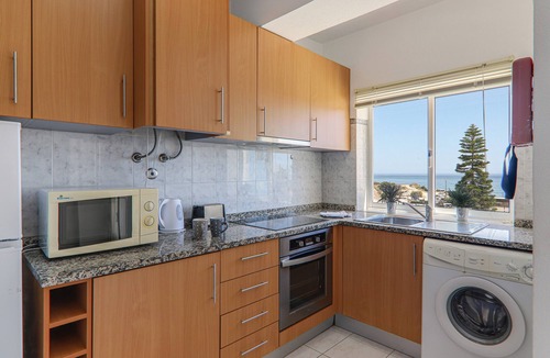 Armacao de Pera Apartment | Apt. Estrela 304 – beachfront, sea view, pool, A/C, and Wi-Fi
