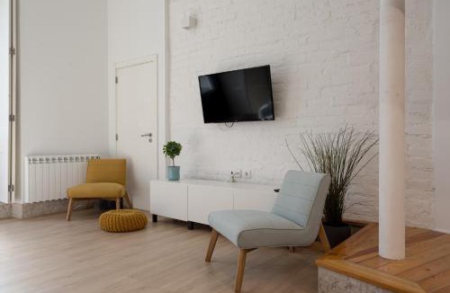 Alfama Apartment | Arroios Loft Retreat Lisbon Mezzanine Apartment