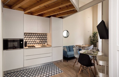 Mouraria Apartment | Arroios Urban Studio with Mezzanine
