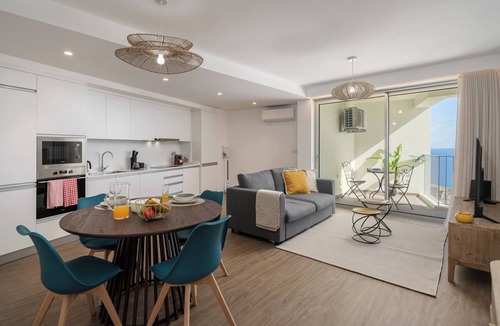 Camara de Lobos Apartment | Atlantic Residence II – One-Bedroom with Sea View