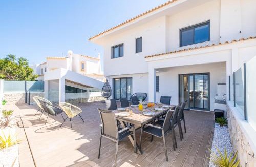 Gale Villa | Atlantis Luxury Villa by Atlantic Places