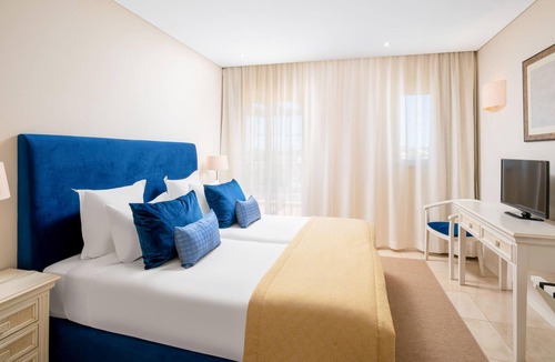 Mato Serrao House | Attractive vacation home in a fully equipped resort for a wonderful vacation.