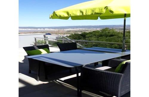 Salir do Porto Villa | Attractive Villa in Salir Do Porto