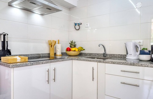 Ponta do Sol Apartment | Aunt Celeste's House III, a Home in Madeira