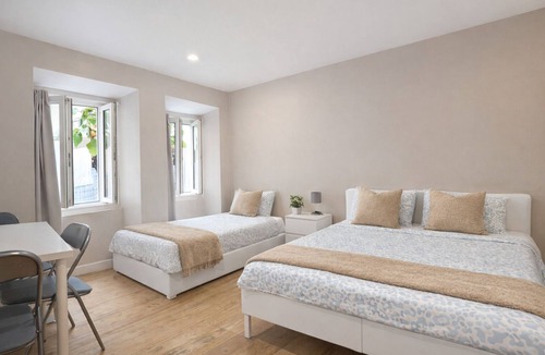 Mouraria Bed & Breakfast | Aurea Stay Lisbon-Quarto privado no centro.