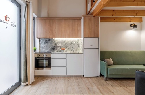 Sao Mamede de Infesta House | Authentic Studio 10 with Terrace by HostWise