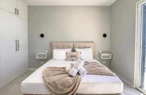 Sao Goncalo Villa | Avocado Villa by LovelyStay