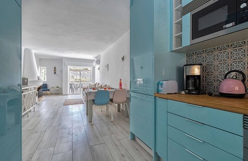 Mato Serrao Apartment | Azula Bright and airy 2 bedroom apartment with pool