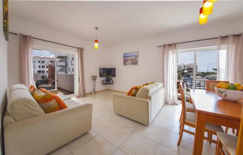 Funchal Apartment | B41 - Windmill Modern with Pool