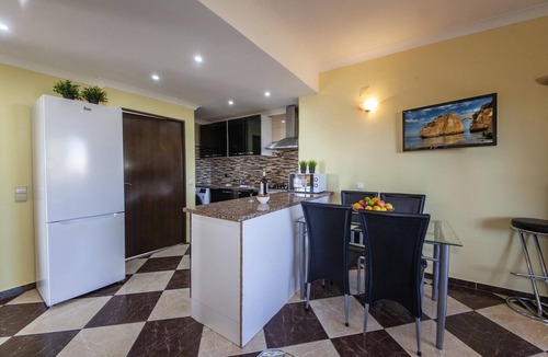 Albardeira Apartment | B47-Walkway Beach View Place