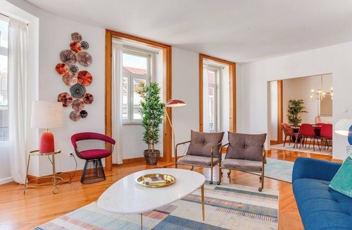Lisbon Old Town Apartment | Baixa most luminous 3 BDR flat! Great WI-FI!