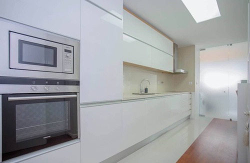 Campanha Apartment | Balcony Dragao View w/Free Parking by Liiiving