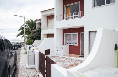 Peniche Hostel | Baleal Surf Emotions
