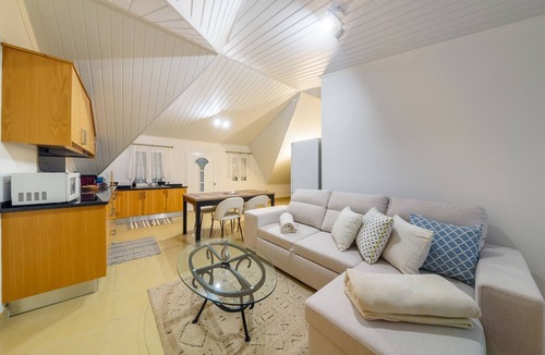 Ribeira Brava Apartment | Banda Além Apartment by Mth