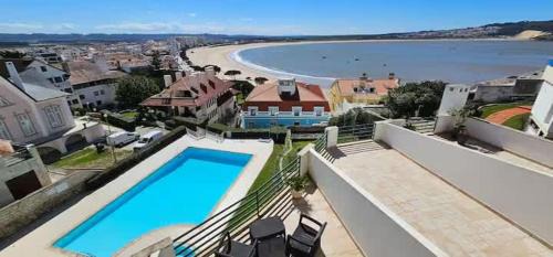 Sao Martinho do Porto Apartment | Beach Views-Ocean Breeze-Duplex Dreams