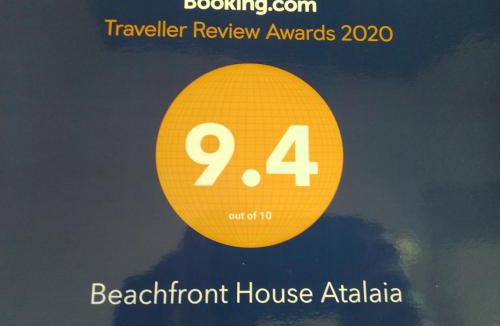 Canico Apartment | Beachfront House Atalaia