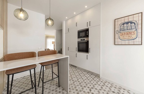 Peniche Villa | Beachside Hideaway - Elegant Coastal Getaway