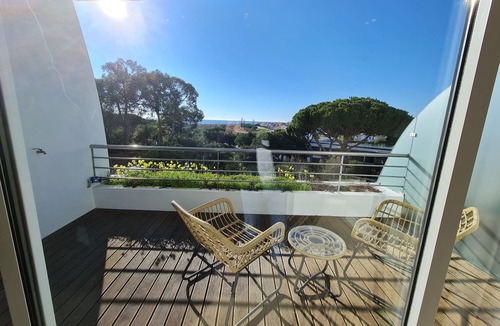 Vale do Garrao Apartment | Beautiful 2 bed duplex apartment with breathtaking sea view, 5min walk to beach!
