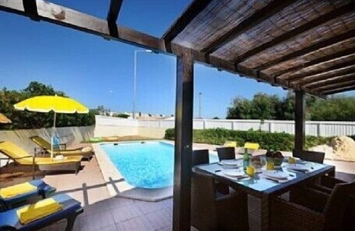 Areias de Sao Joao Villa | Beautiful 6 Bedroom Villa Collum, Albufeira With Private Pool