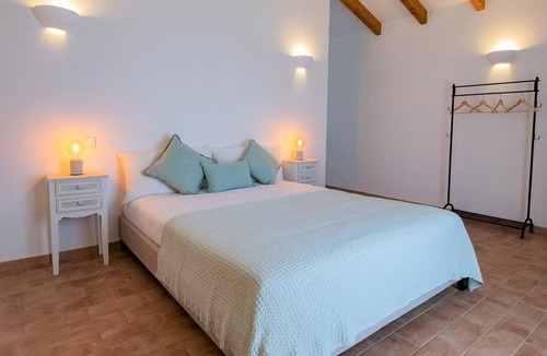 Santiago do Cacem Cottage | Beautiful apartment in Cercal with a private terrace